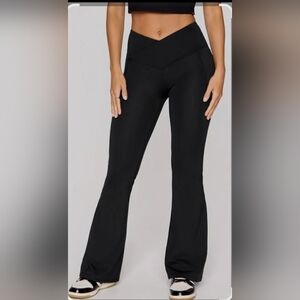 Women's Black Flared Pants Reebok Black Flared Leggings – Size Small